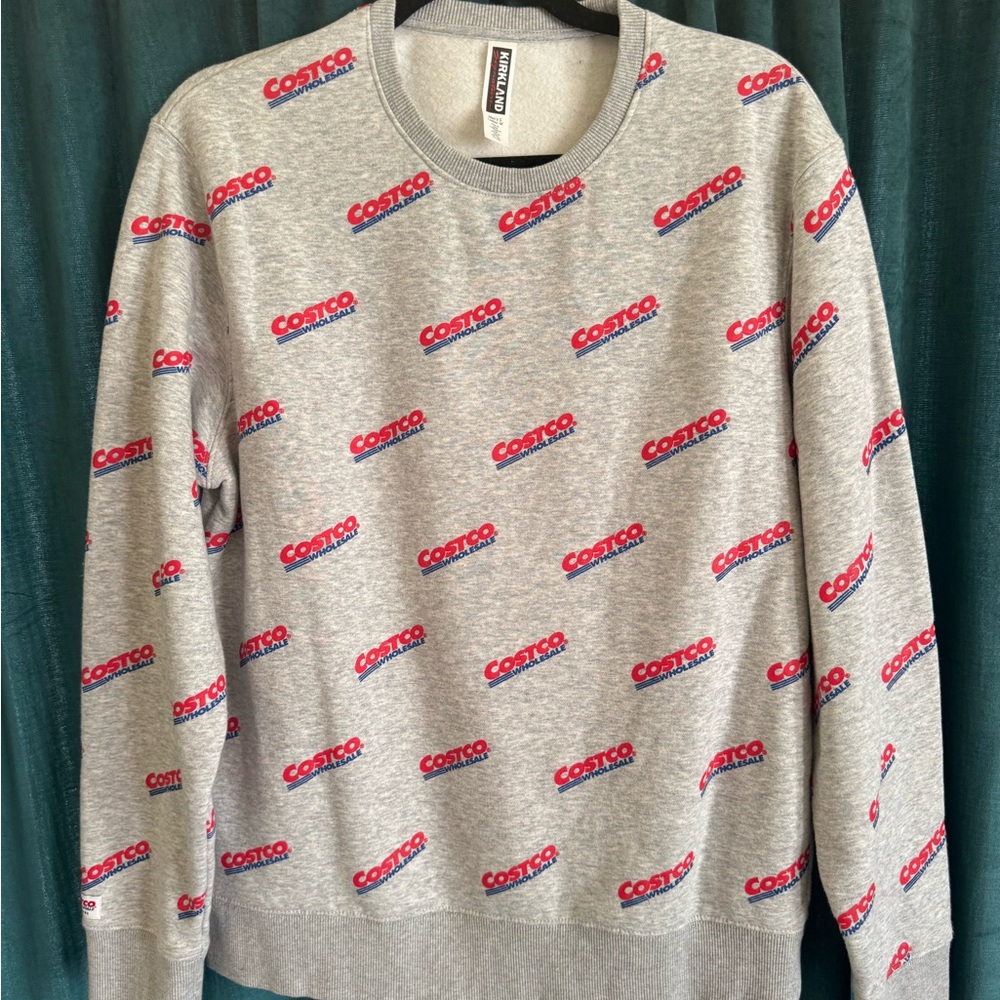 Costco Kirkland Signature Logo Sweatshirt – Men’s S / Women’s M (New, No Tags)